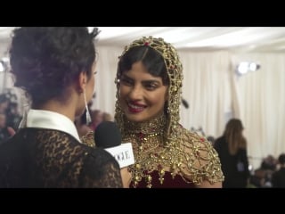 Priyanka chopra on her intricate beaded headpiece met gala 2018 with liza koshy vogue