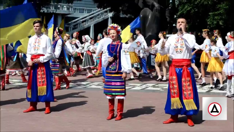 Мкзк «вокально хореографічний ансамбль «юність дніпра» 20 річчя конституції україни у дніпрі дніпроград
