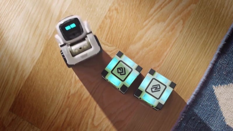 Cozmo ақылды робот