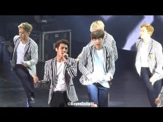 [fancam] 151212 call me baby cut baekhyun