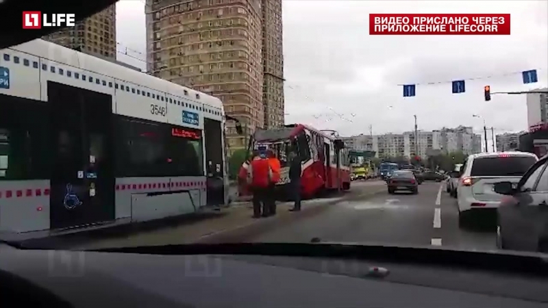 На северо западе москвы столкнулись два трамвая