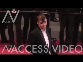 Kristen stewart on the red carpet for the premiere of un couteau dans le coeur in cannes may 17