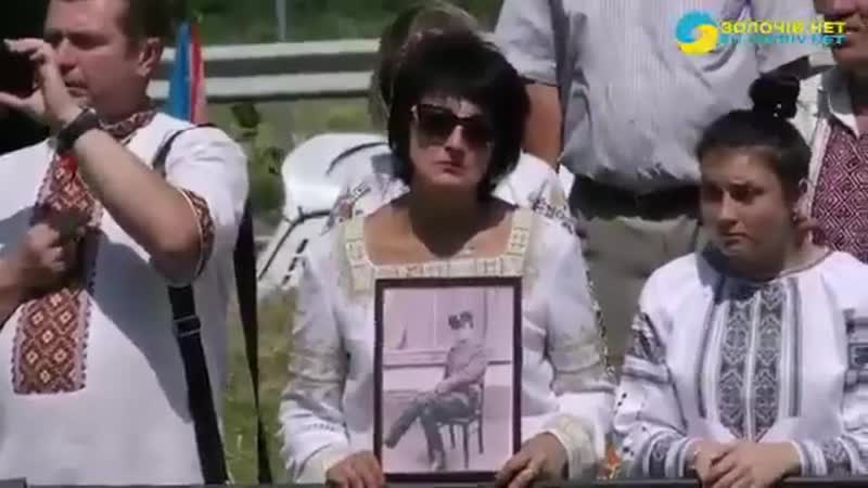 Останки фашистов 14й дивизии вафля сс перезахоронили под гимн украины, накрыв флагами украины и с воинским салютом всу