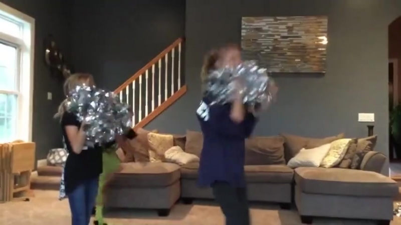 Когда живёшь с двумя сёстрами