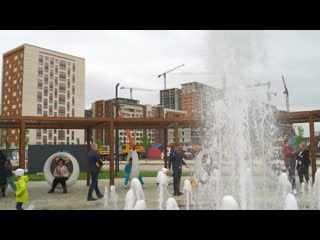 Открытые фонтанов в парке «родные просторы»