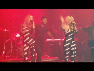 Dumblonde love blind (live at gramercy theatre)