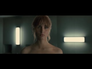 Маккензи дэвис (mackenzie davis hot scenes in "blade runner 2049" 2017)