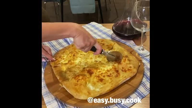 Хачапури (ингредиенты в описании видео)