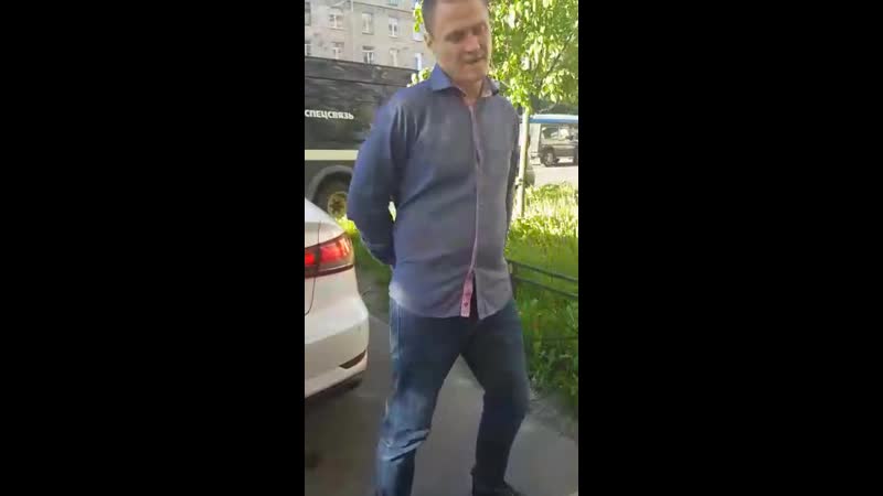 Вписка люблю фен, в неадекватном состоянии ехал на каршеринговой тачке