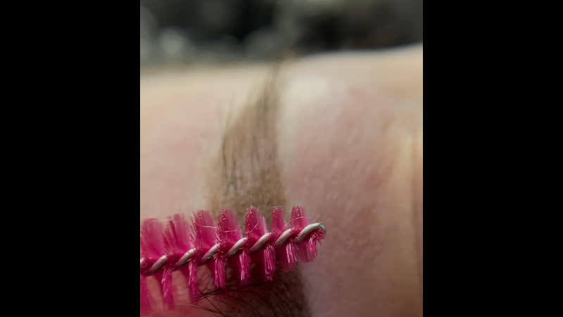 Пудровые брови