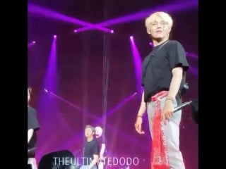 Taehyungs reaction when his earpiece got stuck in his glasses lmao his face screamed im so done @bts twt