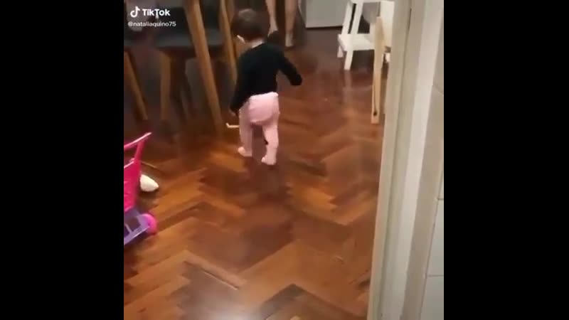 Я тащусь от этой походки, сладусик❤️ mp4