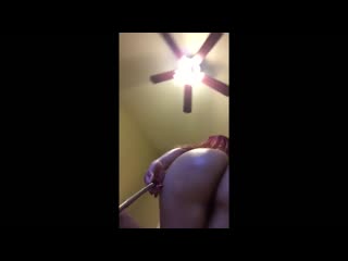 Трясёт огромной задницей | twerk, chubby girl, slut, whore, bbw, plus size bitch