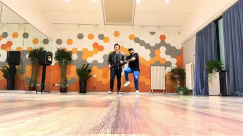 [vidoe] 190708 lay @ shaheemkabamba instagram update