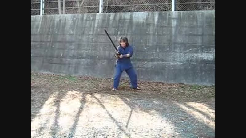 Наработка защит и уклонений от сюрикенов в школе mumyou ryu