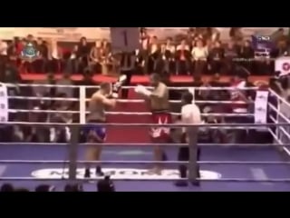 Riddick bowe vs levgen golovin (muay thai)