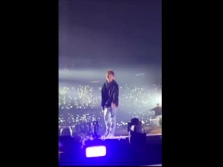 I was filming jungkook and i didnt notice hoseok to my left and i was wearing a mang headb