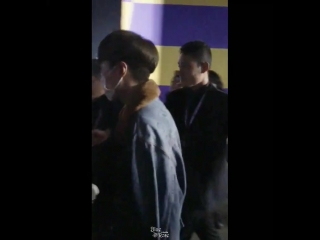 181016 exo lay yixing исин сегодня