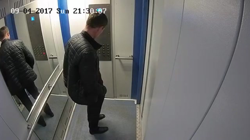 Дерзкое ограбление в лифте жилого дома