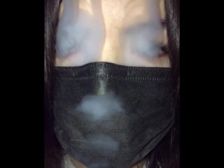 Рот ебал
прячет молофью под маской