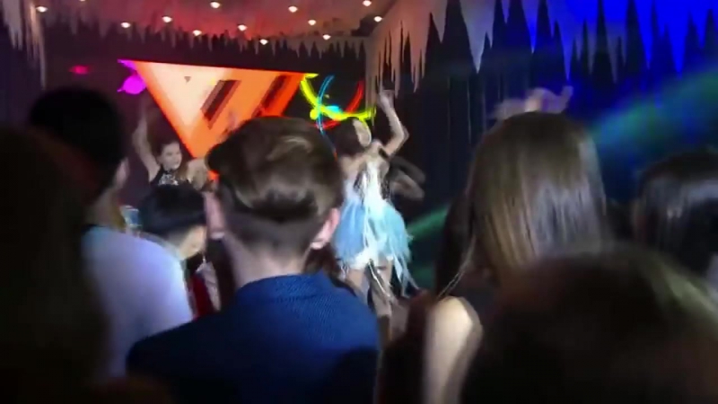 Взлетаем porn video – Мария мирова – падаем и взлетаем новый год 2017
