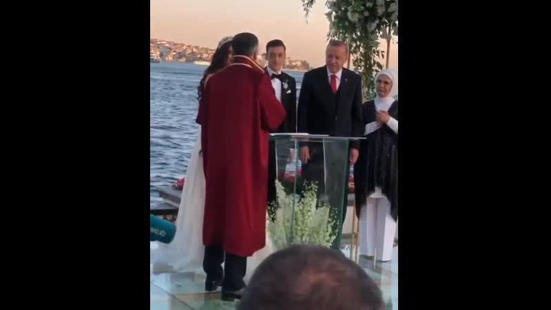 Амине и месут