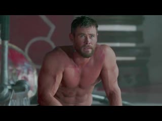 I love a scene that has no music, dialogue, or purpose other than to show off #chrishemsworths musc