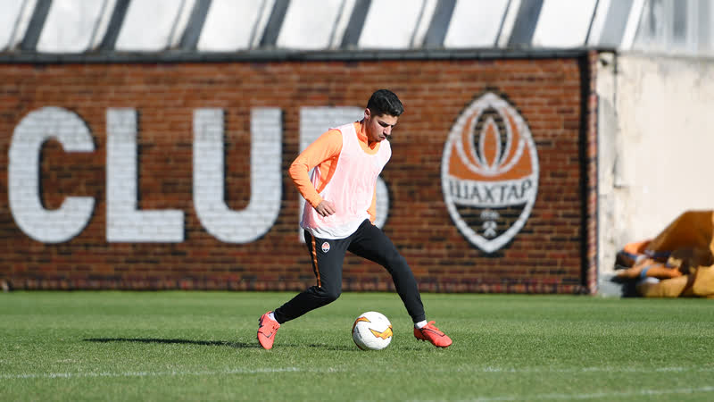 Решающий матч подготоа к айнтрахту | сиприано вернулся к тренироам