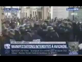 30 03 19 manif interdite à avignon ! les gilets jaunes sont venus quand même resistance 💛 macron