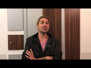 Lernen vom meister david garrett gibt ihnen eine persönliche geigenstunde