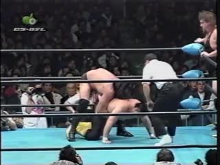 Akira taue/toshiaki kawada [c] vs gary albright/yoshihiro takayama