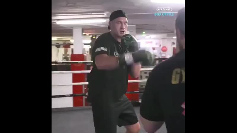 🎬тайсон фьюри подсушился и показывает свою скорость🥊⚡