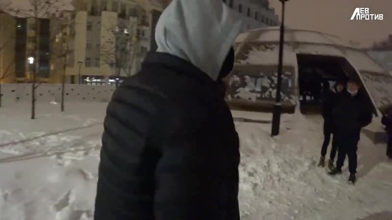 Лев противтолпа пьяной молодежи и бездействие полиции на куполе от