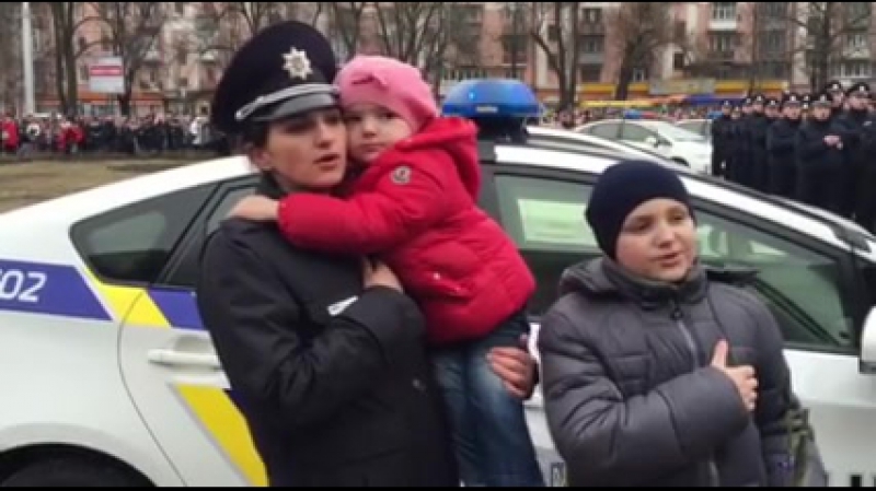 Дуже емоційне відео з присяги нової патрульної поліції полтави