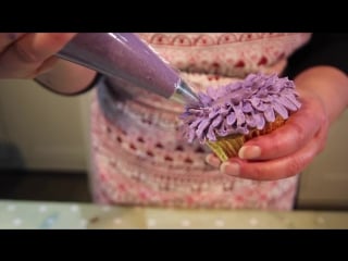 How to make a buttercream chrysanthemum cupcake