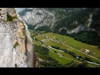 Wingsuit flyers