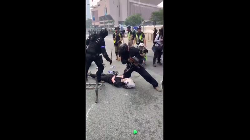 Гонконг, разгон демонстрантов