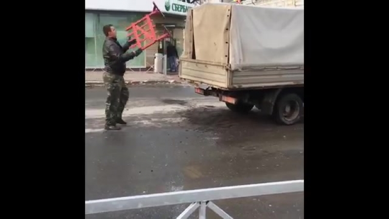 Вот так ремонтируют дороги в пензе в 21 м веке!