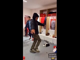 "warm" in the nottingham forest changing room