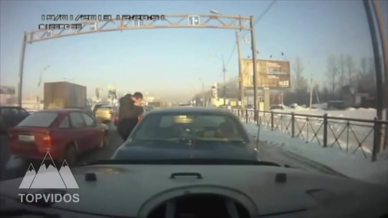 Перцовый баллончик в драке