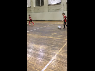 Тренироа с двумя мячами