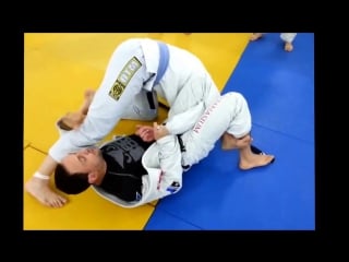 Omoplata from guard омоплата из гарда master alexander deda faria