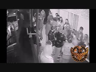 Дикий махач в клубе