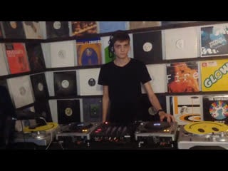 Dj vojo tropical house set #16 (live )