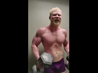 Another pale young muscle stud