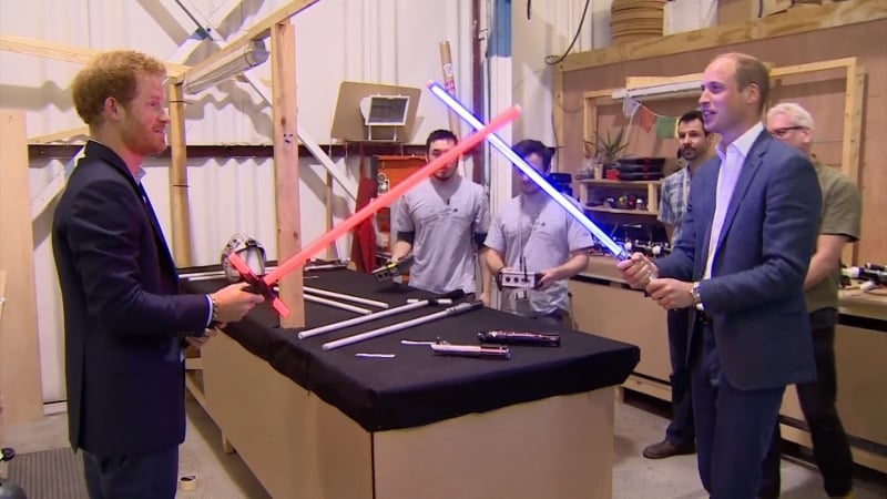 Снимались ли принцы уильям и гарри в "звездных войнах"?