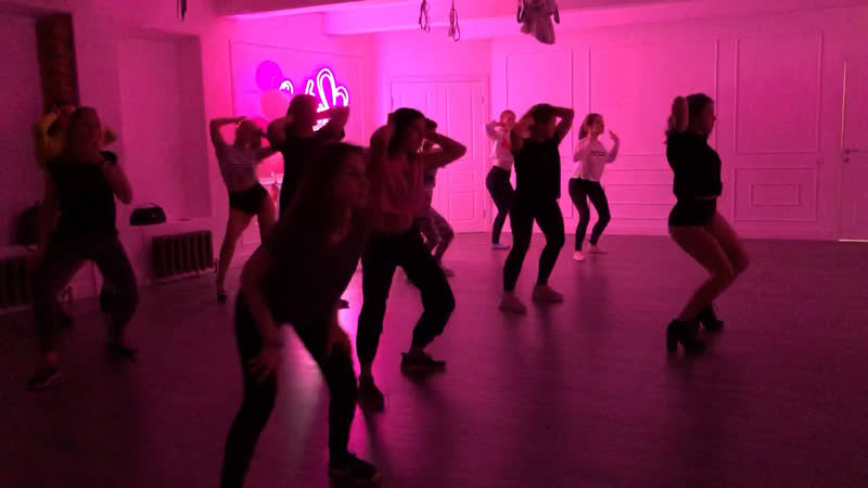 High heels в ritmo pokroa hall