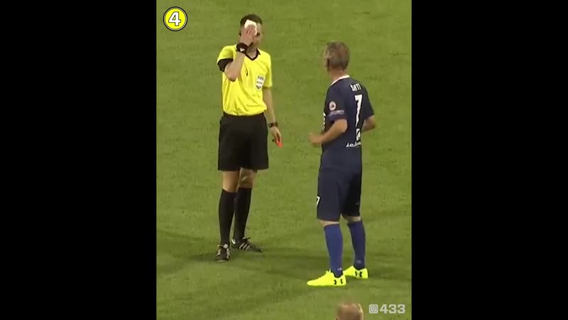 Referee trolls player