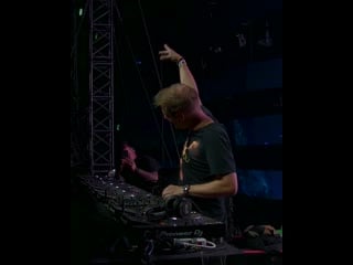 Armin van buuren & avian grays feat jordan shaw something real live at asot900 mexico