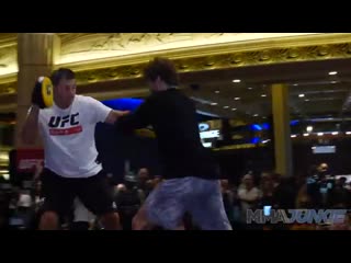 Открытая тренироа бена аскрена